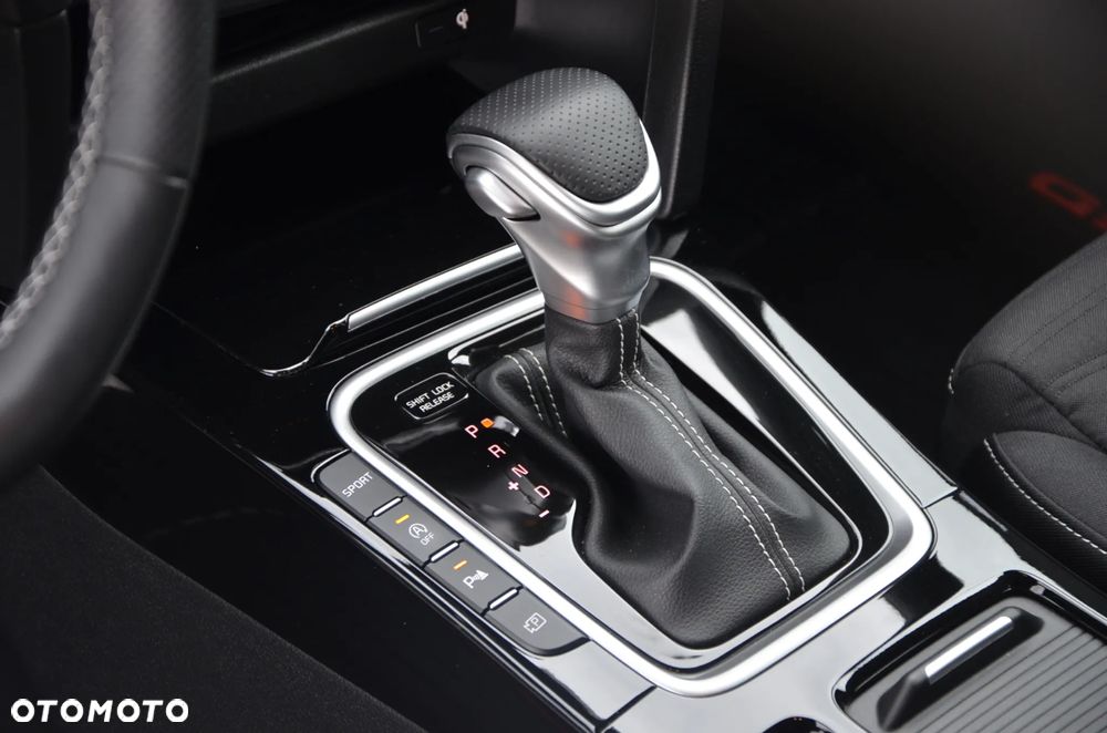 Kia ProCeed 1.5 T-GDI DCT7 OPF GT LINE - 19