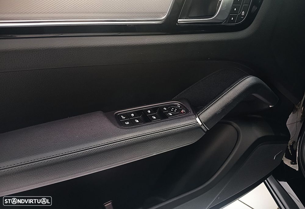 Porsche Cayenne Coupé E-Hybrid Black Edition - 15