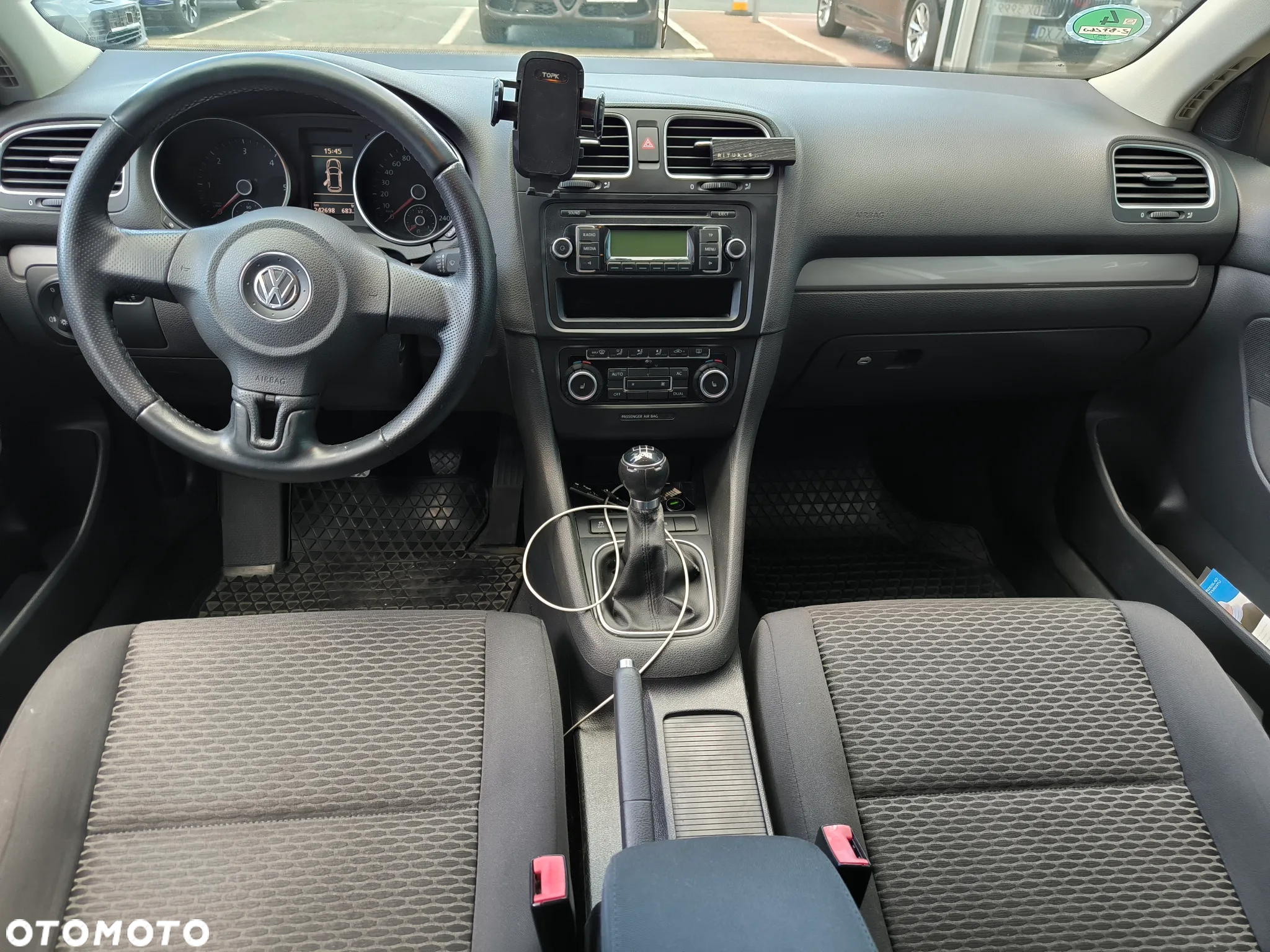 Volkswagen Golf VI 1.6 TDI Comfortline - 6