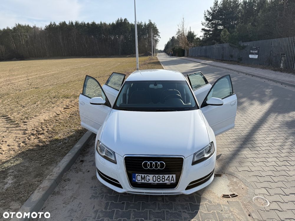 Audi A3 Sportback 1.8 TFSI Ambiente - 10