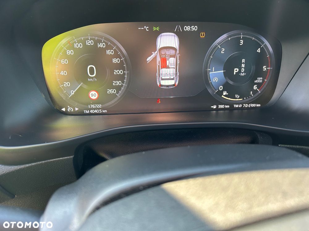 Volvo XC 40 D4 AWD - 10