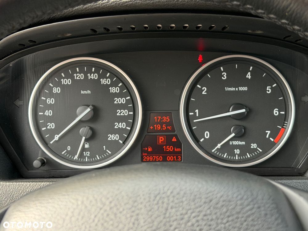 BMW X5 xDrive48i - 23