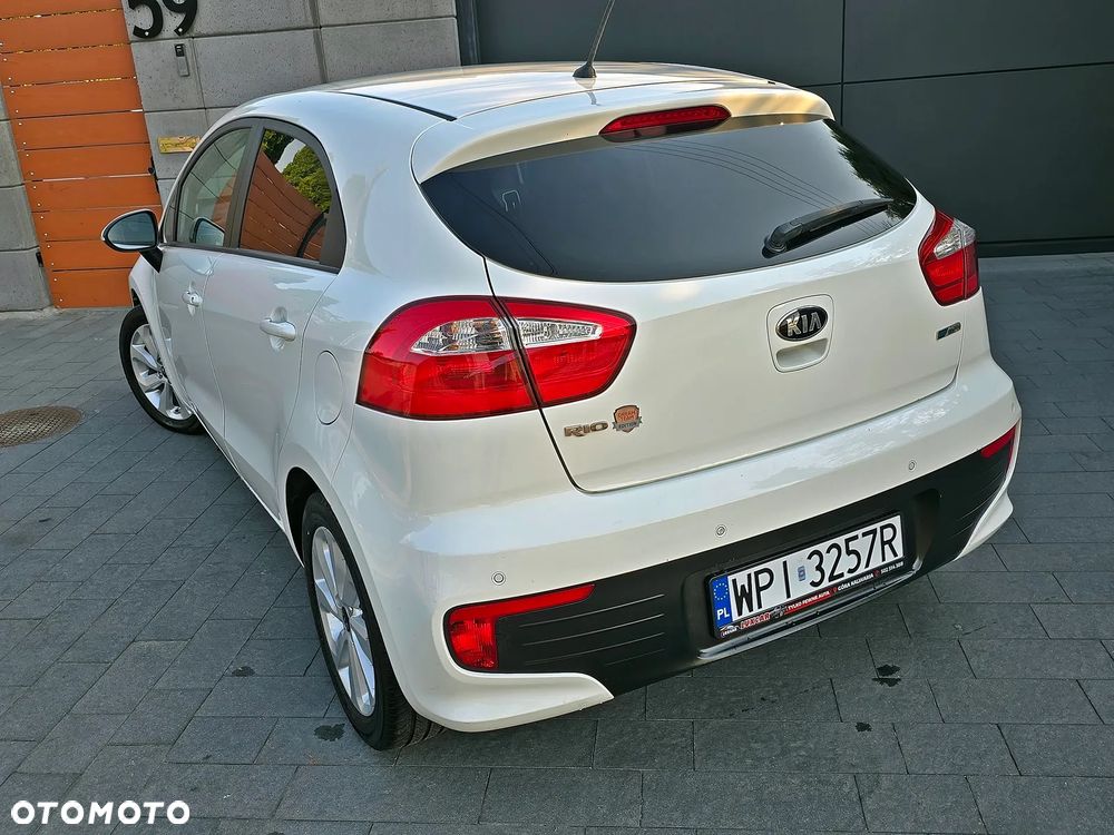 Kia Rio 1.4 ISG Dream-Team Edition - 9