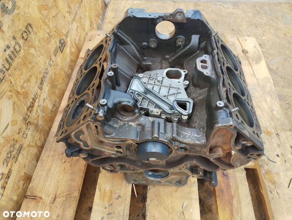 BLOK DÓŁ SILNIKA CJG 059023AD AUDI Q7 3.0 TDI V6 - 8