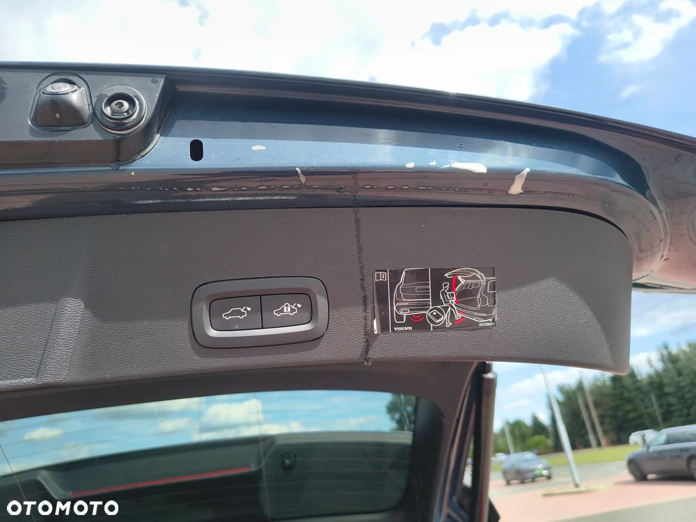 Volvo XC 40 - 30