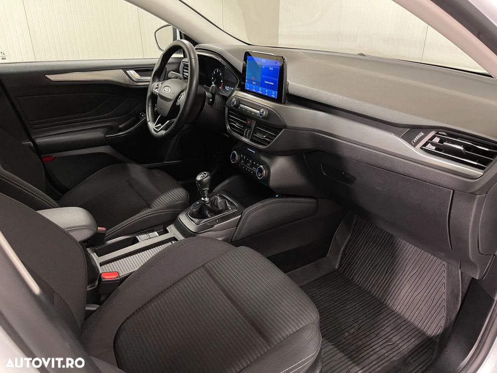 Ford Focus 1.5 EcoBlue Titanium - 11