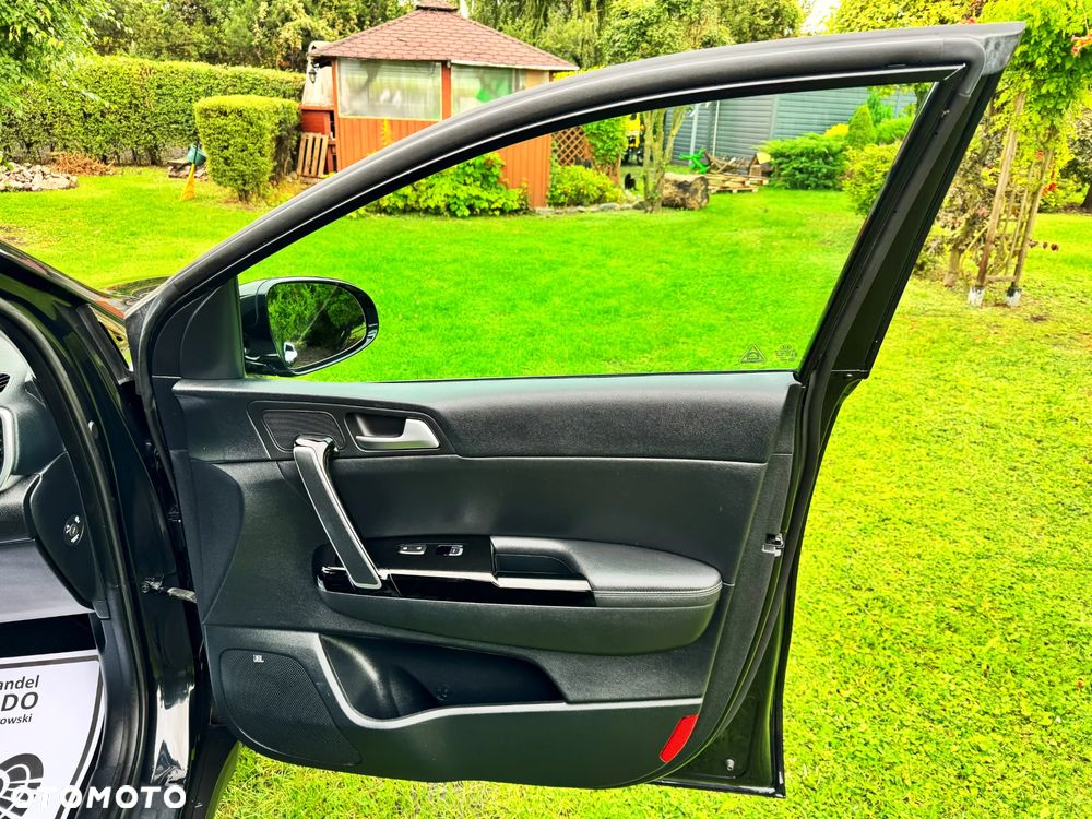 Kia Sportage 1.6 GDI 2WD Dream-Team Edition - 36