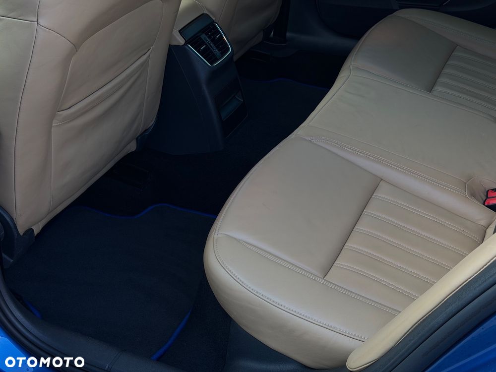 Skoda Octavia 1.6 TDI DSG Premium Edition - 24