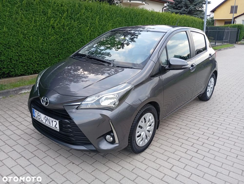 Toyota Yaris 1.0 Premium - 1