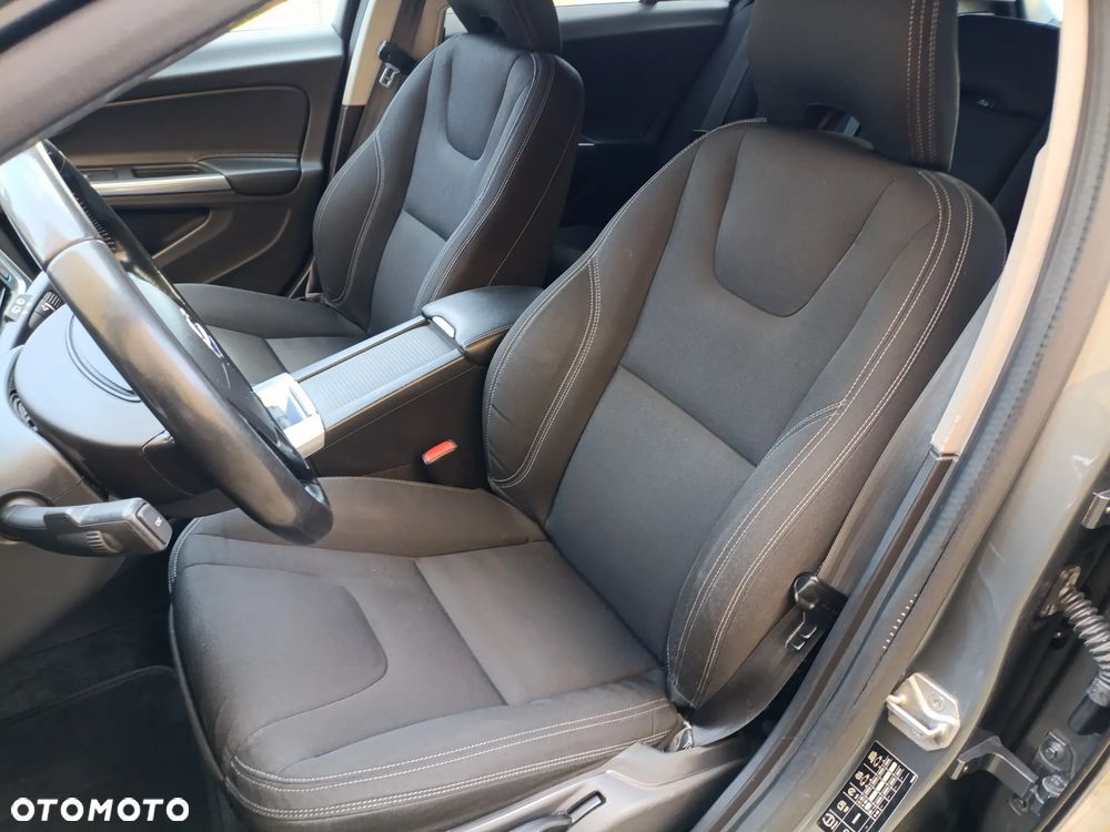 Volvo V60 D2 - 3