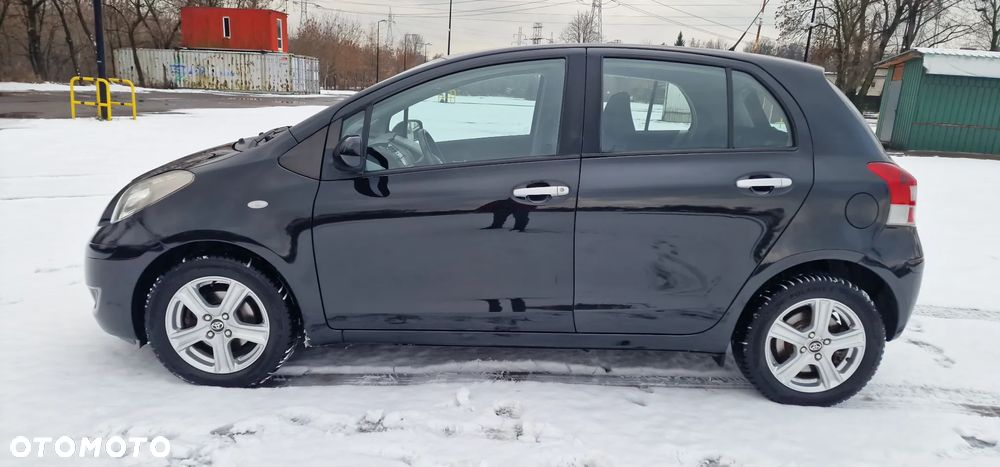 Toyota Yaris 1.33 VVT-i Club - 3