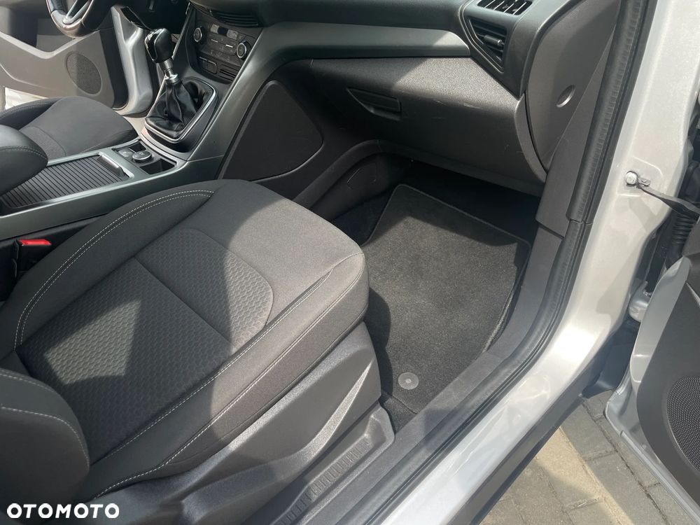 Ford Kuga 1.5 EcoBoost FWD Edition ASS MMT6 - 26