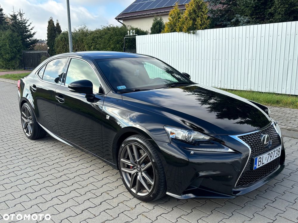 Lexus Is