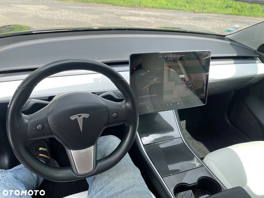 Tesla Model 3 Langstreckenbatterie Allradantrieb Dual Motor - 8