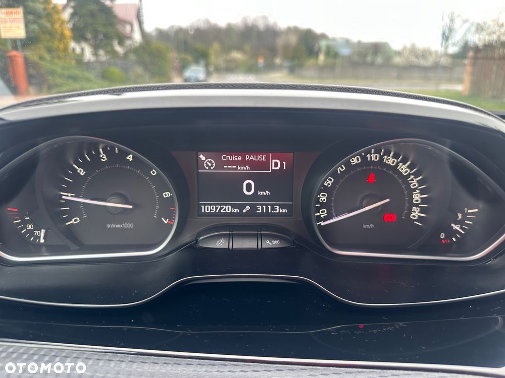 Peugeot 208 - 19