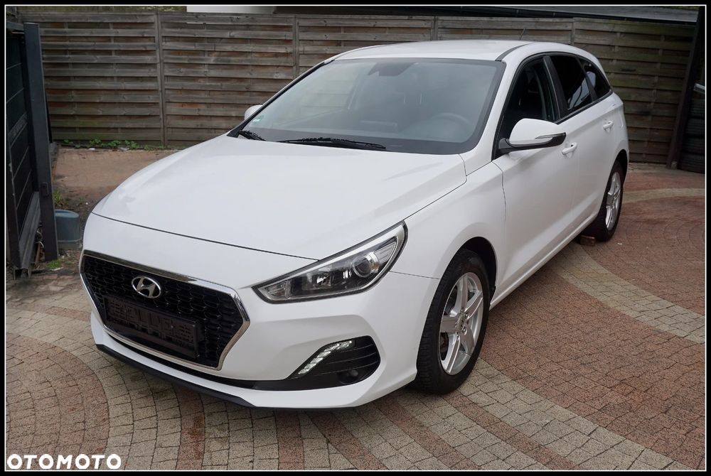 Hyundai i30 1.4 Fifa World Cup Edition - 13