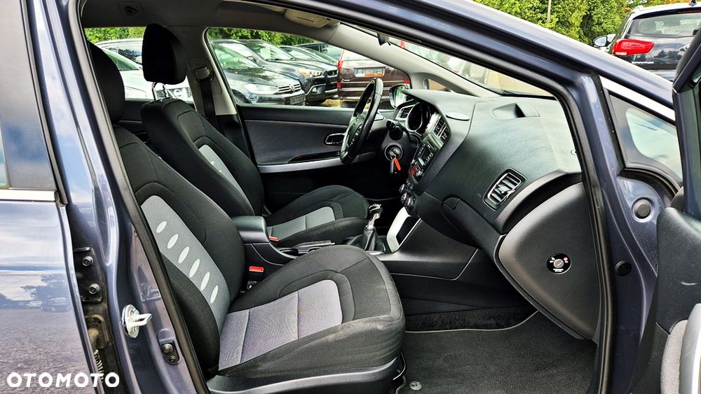 Kia Ceed 1.6 GDI Platinum Edition - 38