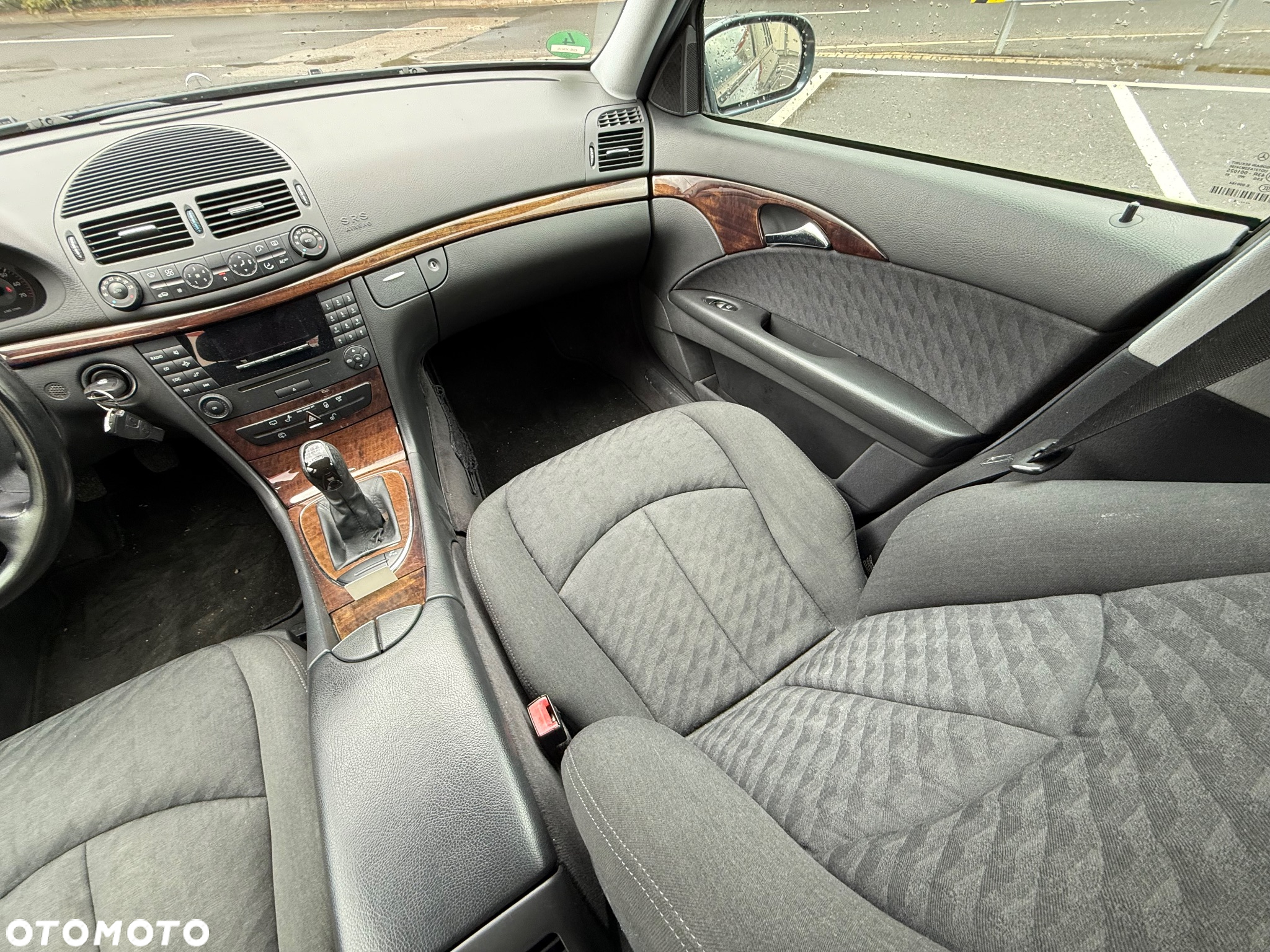 Mercedes-Benz Klasa E 200 Kompressor T Elegance - 36