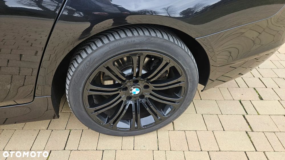 BMW Seria 5 525d xDrive Sport-Aut Modern Line - 34