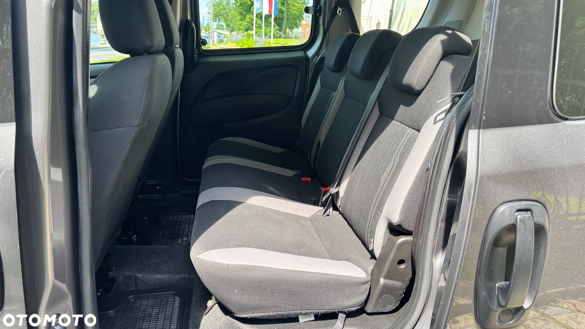 Fiat Doblo 1.4 T-Jet Active - 17