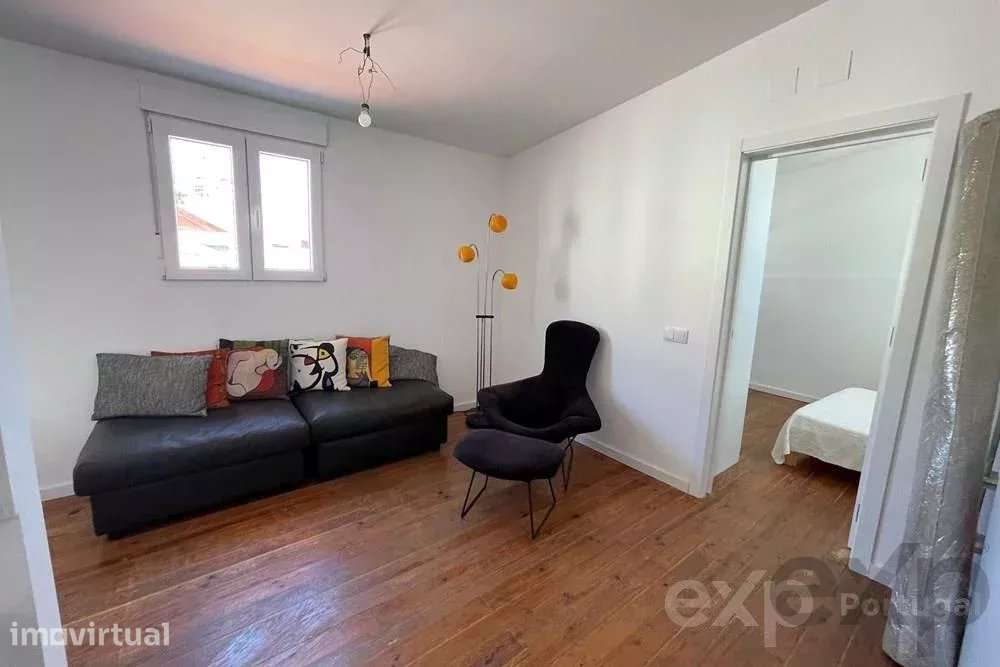 Apartamento mobiliado com 2 quartos no centro de Lisboa - Grande imagem: 5/21