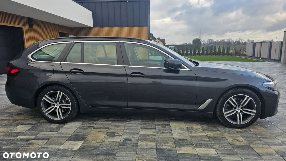 BMW Seria 5 520d xDrive mHEV - 7