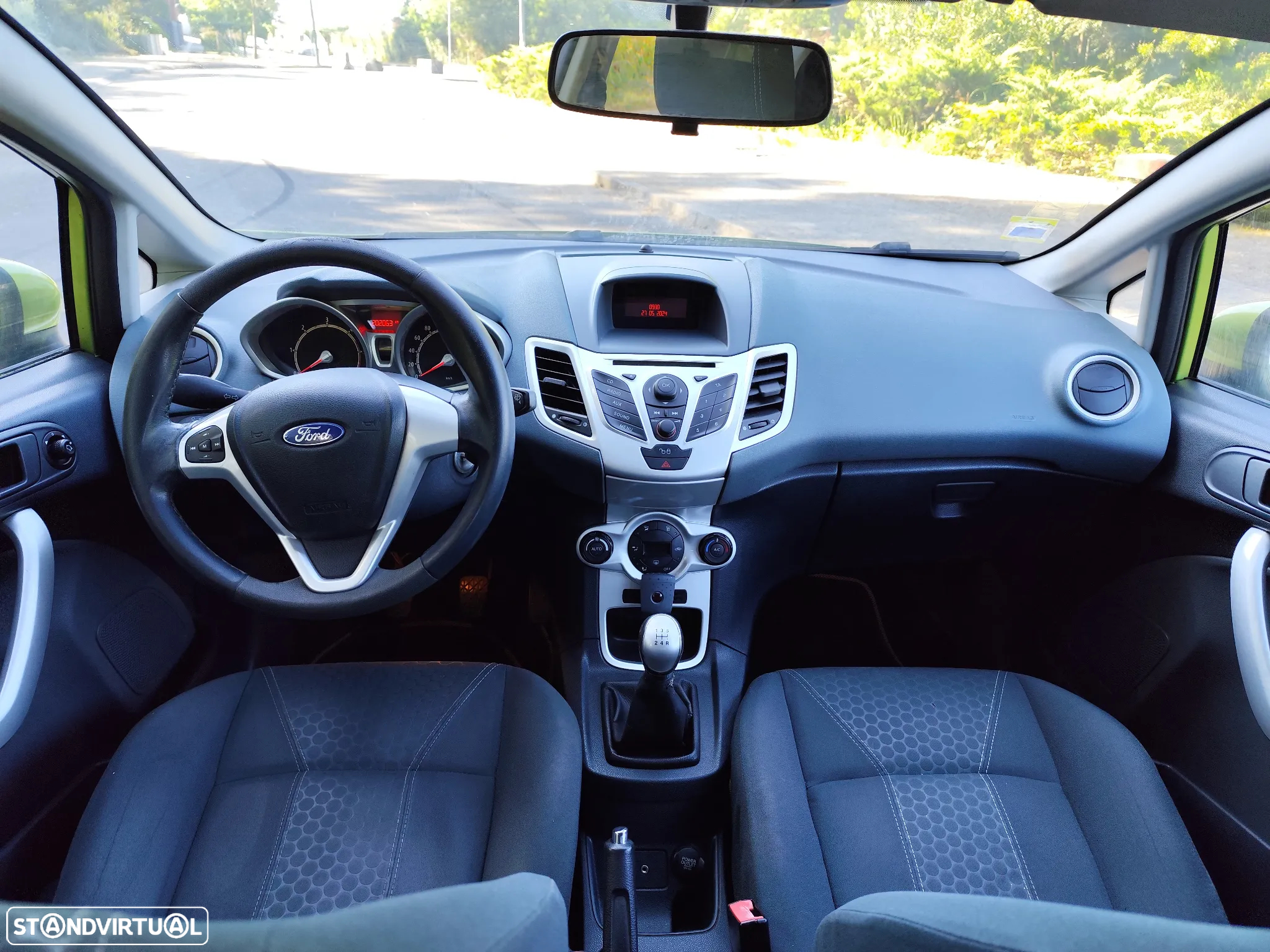 Ford Fiesta 1.4 TDCi Ambiente - 10