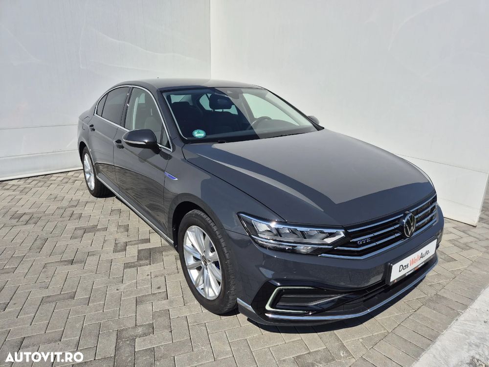 Volkswagen Passat - 7