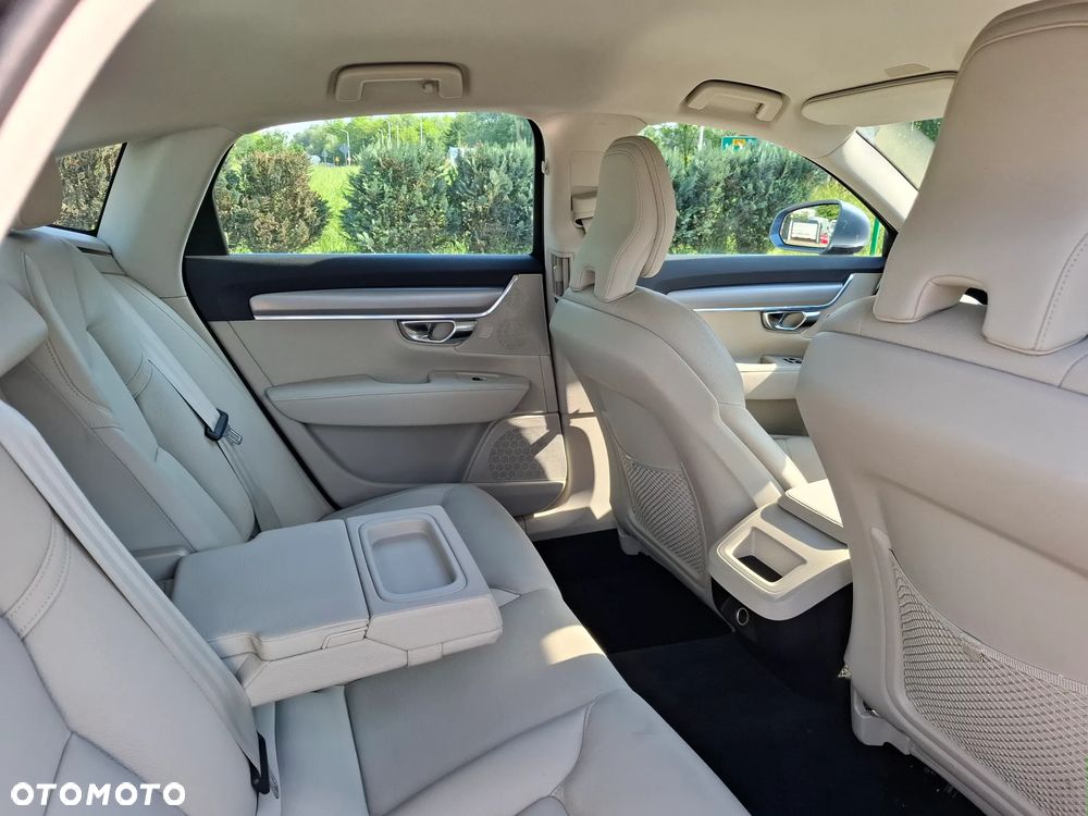 Volvo S90 - 25