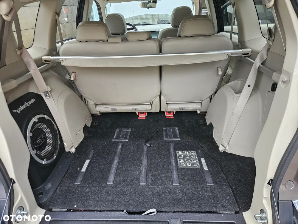 Mitsubishi Outlander 2.2 DI-D 4WD Intense - 32