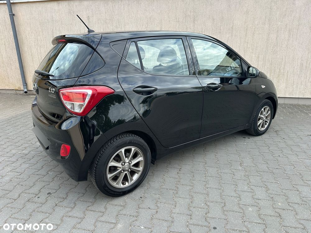 Hyundai i10 1.0 Premium - 11