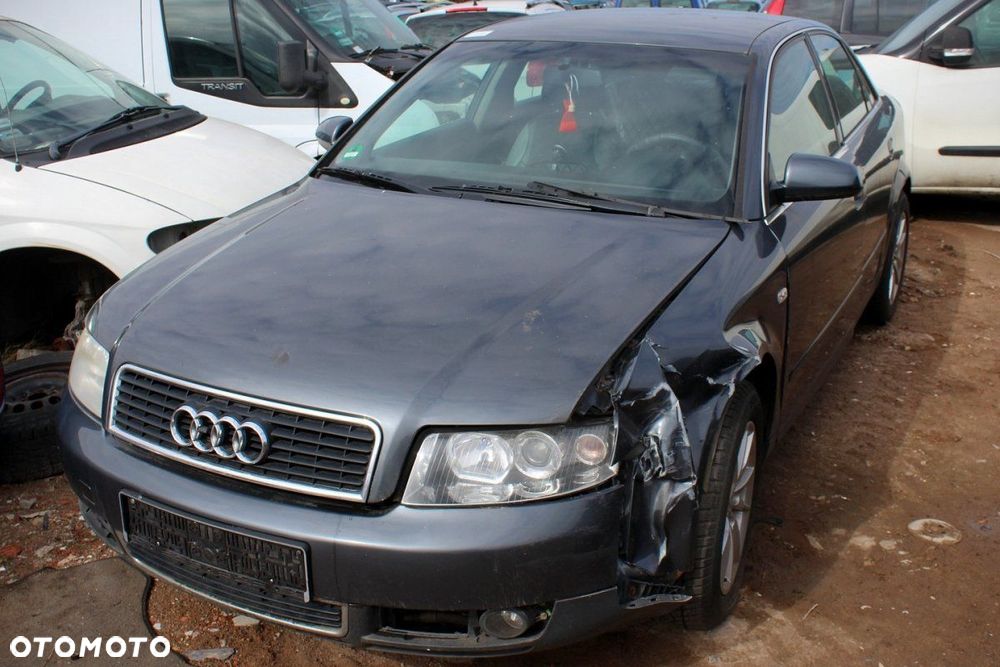 Audi A4 B6 2001 2.0i ALT Sedan (MASKA, ZDERZAK, LAMPA, BŁOTNIK, DRZWI, SZYBA, FOTEL) - 3