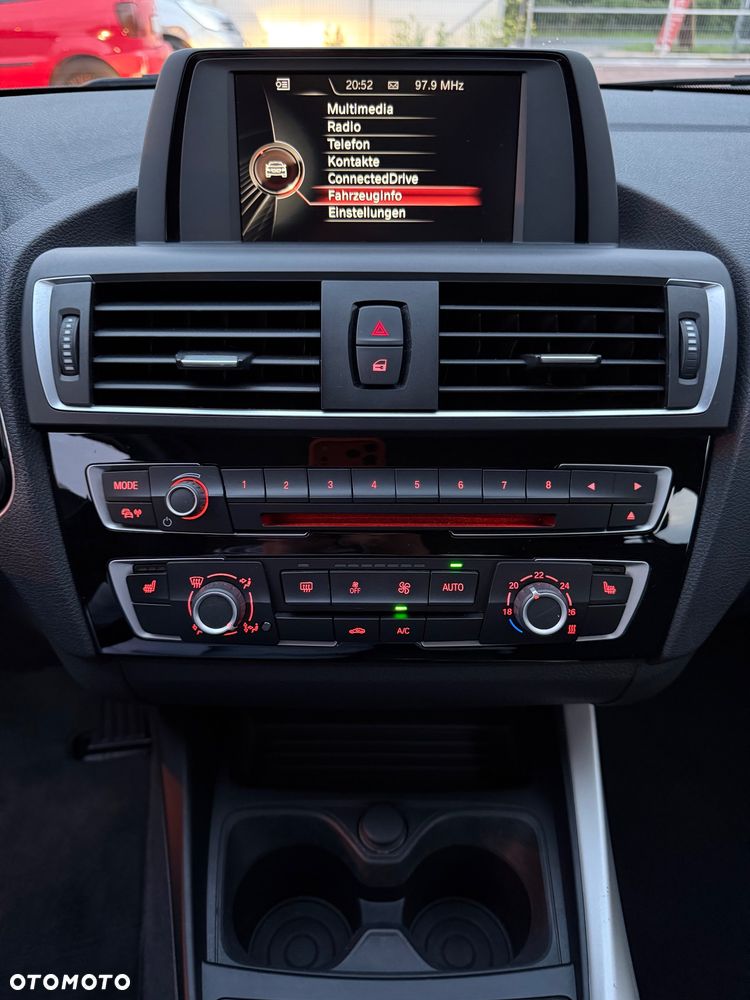 BMW Seria 1 118i Advantage - 24