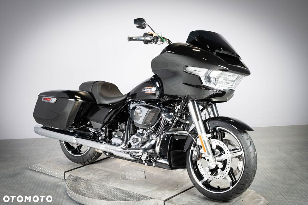 Harley-Davidson Touring Road Glide - 1