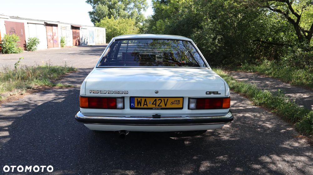 Opel Rekord - 12