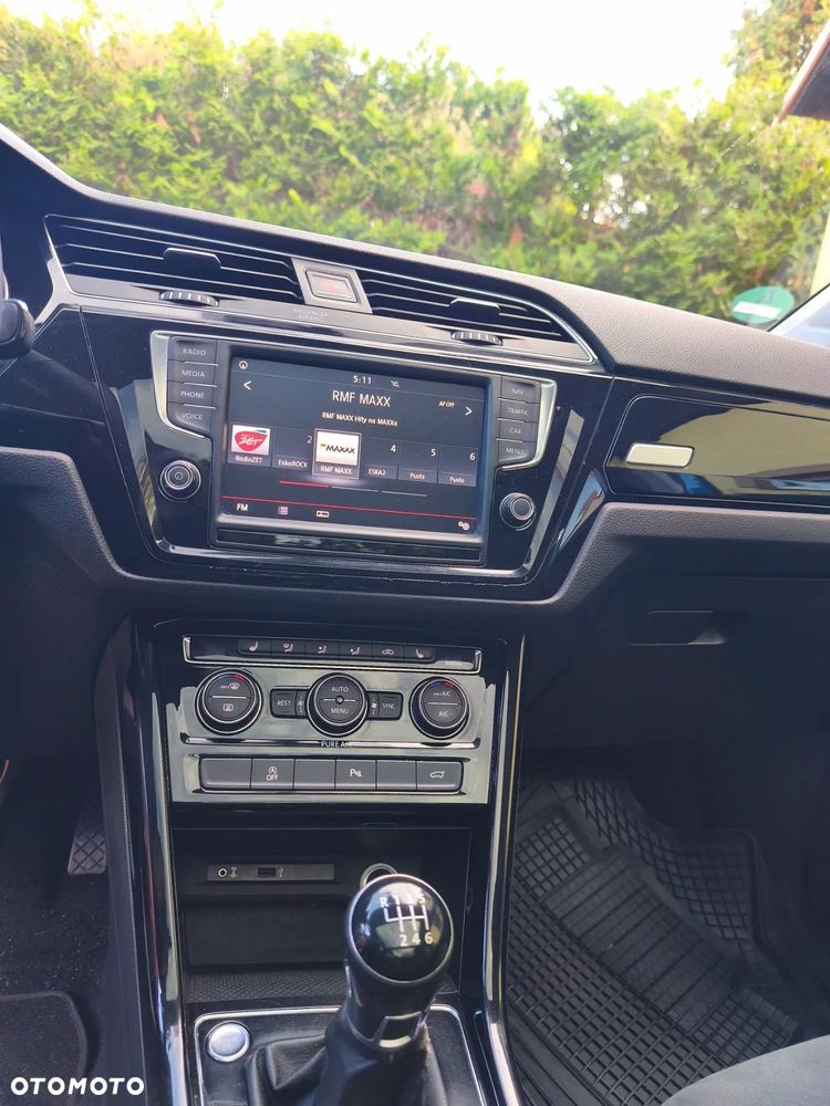 Volkswagen Touran 2.0 TDI SCR Highline - 12