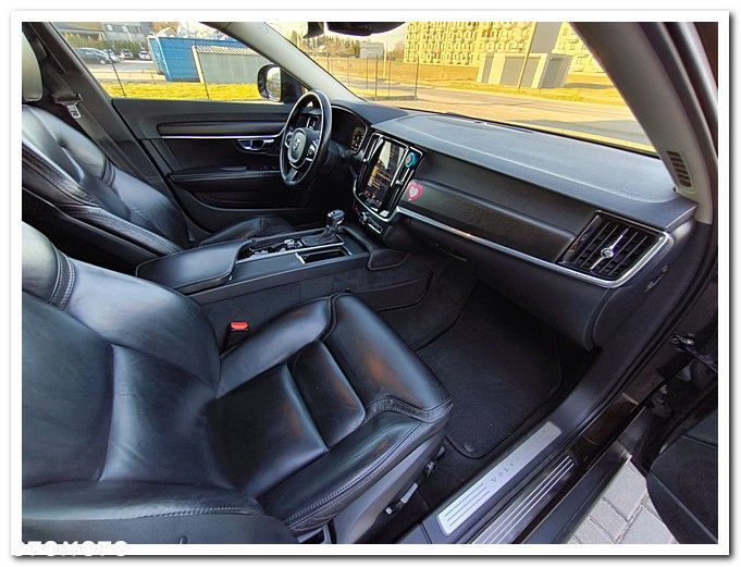 Volvo V90 Cross Country - 23
