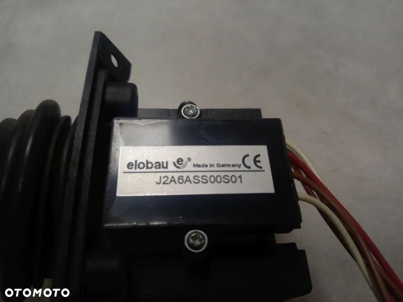 Elementy podłokietnika joystick 710716A1 McCormick XTX200 - 12