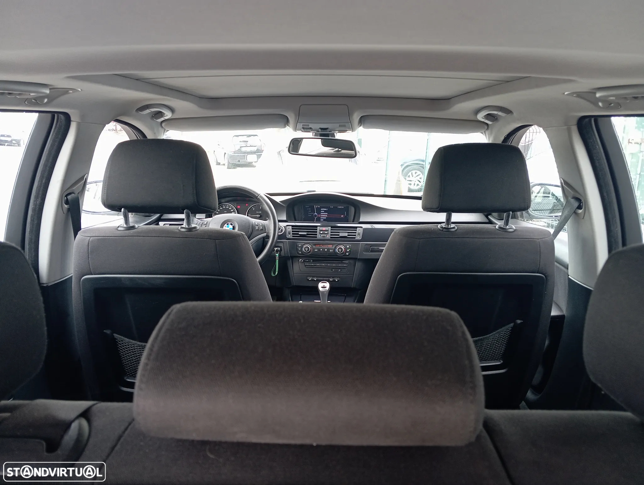 BMW 320 d Touring Navigation Sport - 17