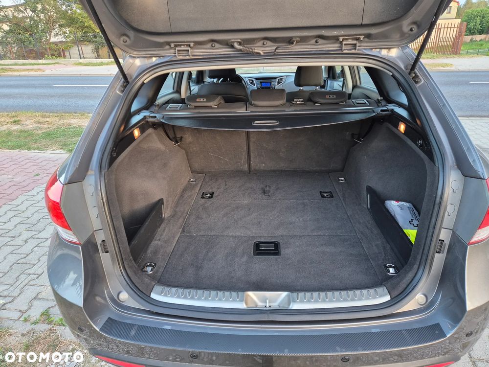 Hyundai i40 i40cw 1.7 CRDi Fifa World Cup Edition - 10