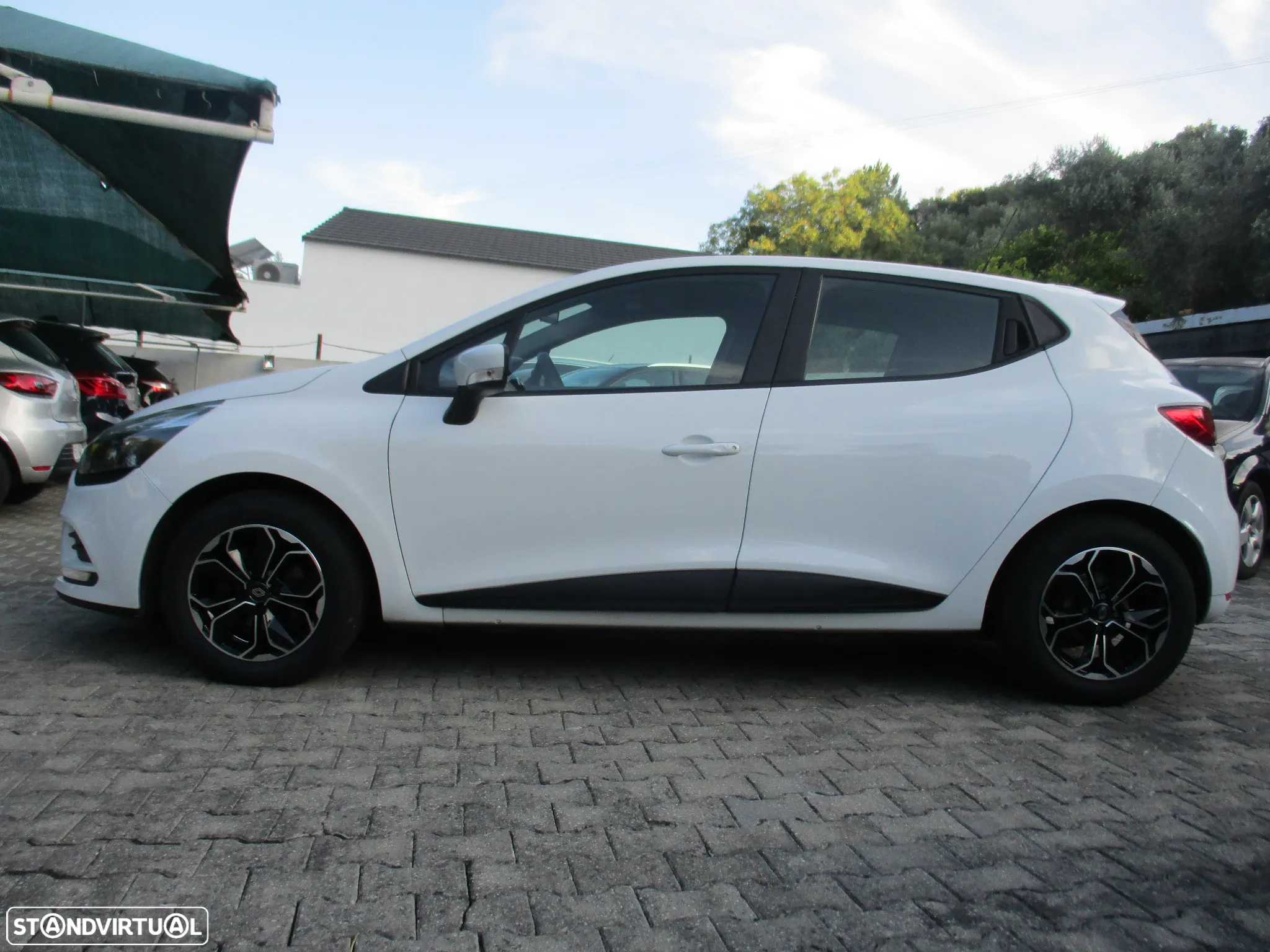 Renault Clio 1.5 dCi Zen - 9