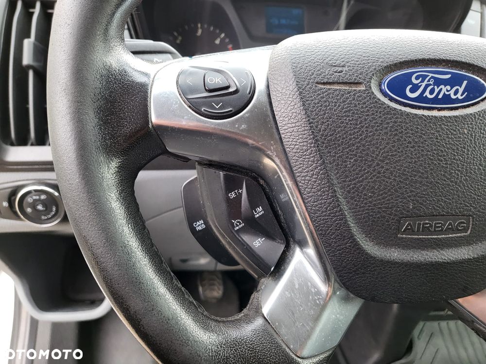 Ford Transit - 18