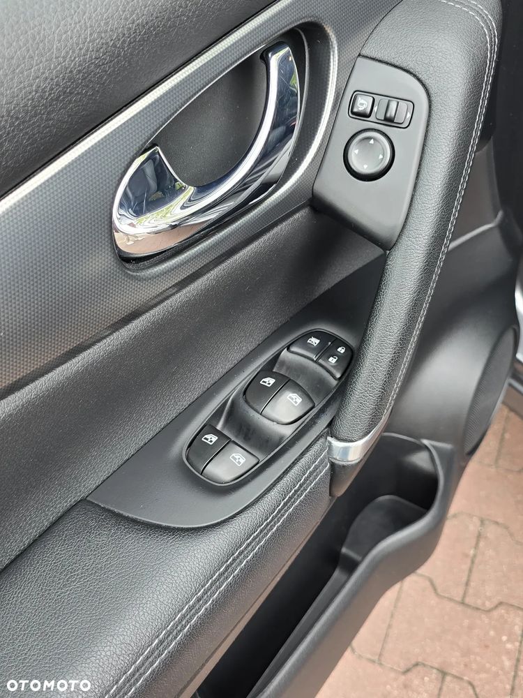 Nissan Qashqai 1.6 DCi Tekna Xtronic - 8