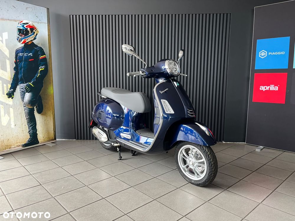 Vespa GTS - 7