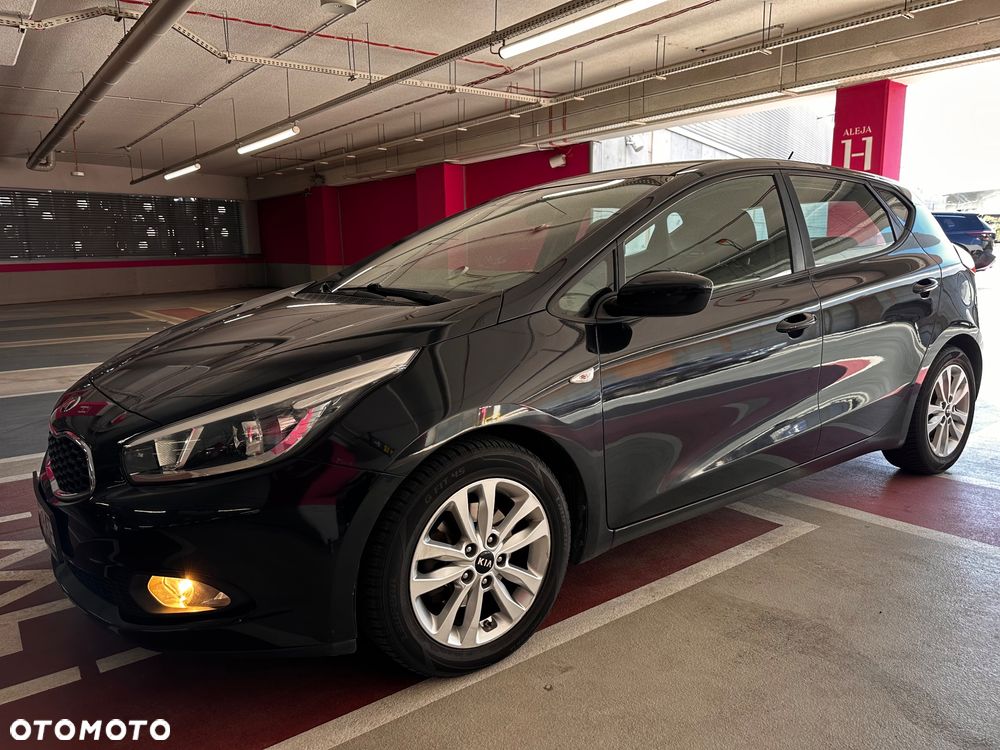 Kia Ceed 1.4 CVVT Dream Team Edition - 15