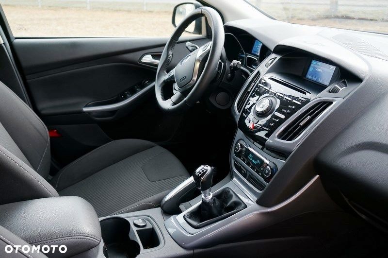 Ford Focus - 26