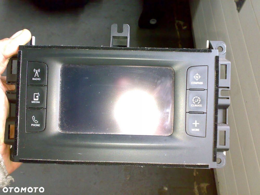 jeep grand cherokee wk2 iv 3.6 wyświetlacz radio panel idealny - 1