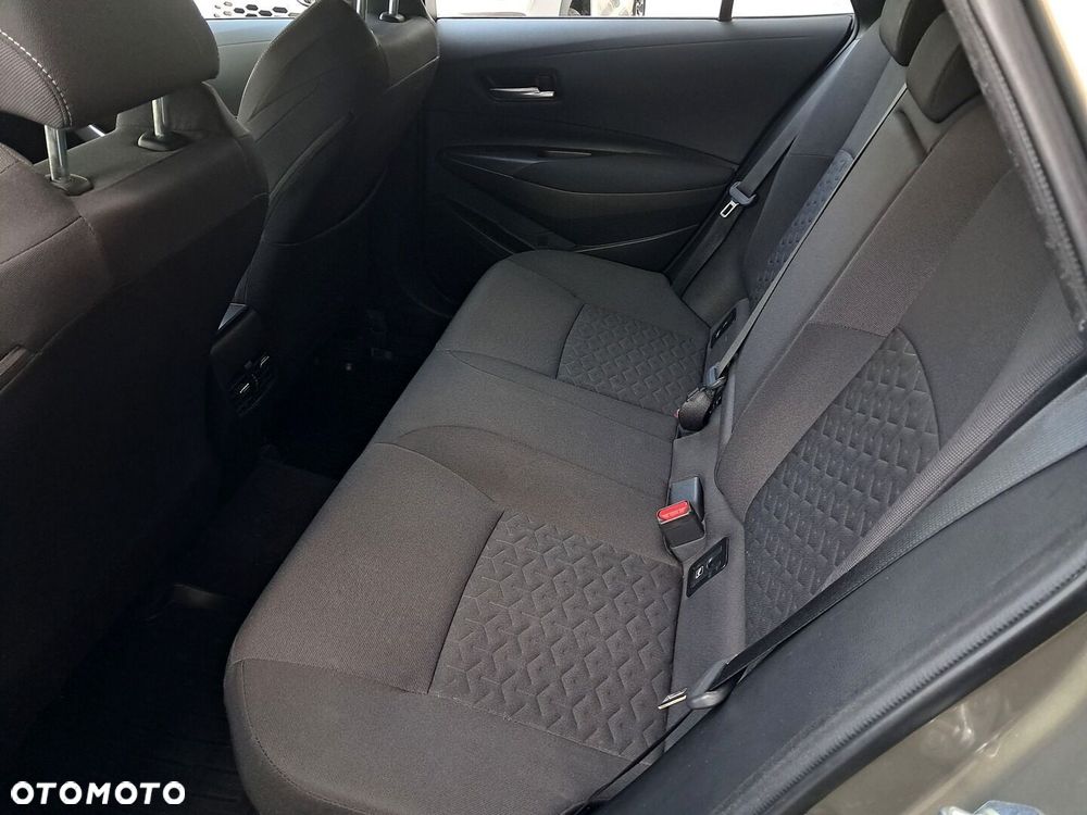Toyota Corolla 2.0 Hybrid Comfort - 13