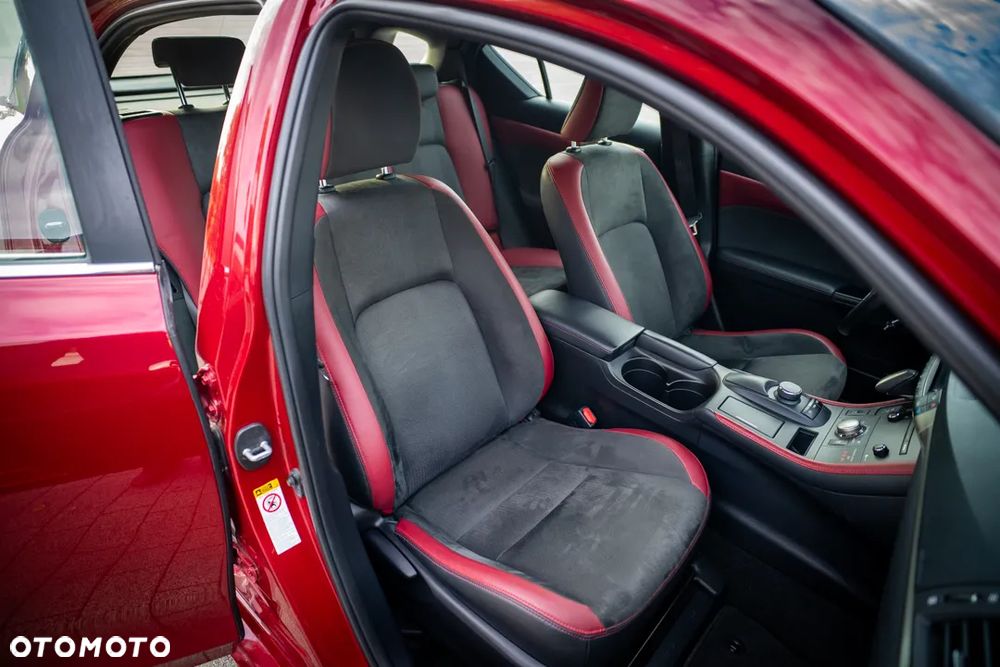 Lexus CT 200h F Sport EU6 - 36