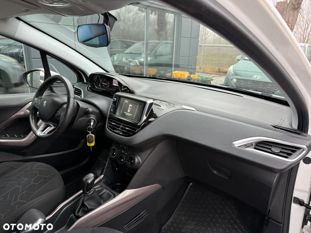 Peugeot 2008 ver-puretech-110-stop-start-business--line - 7